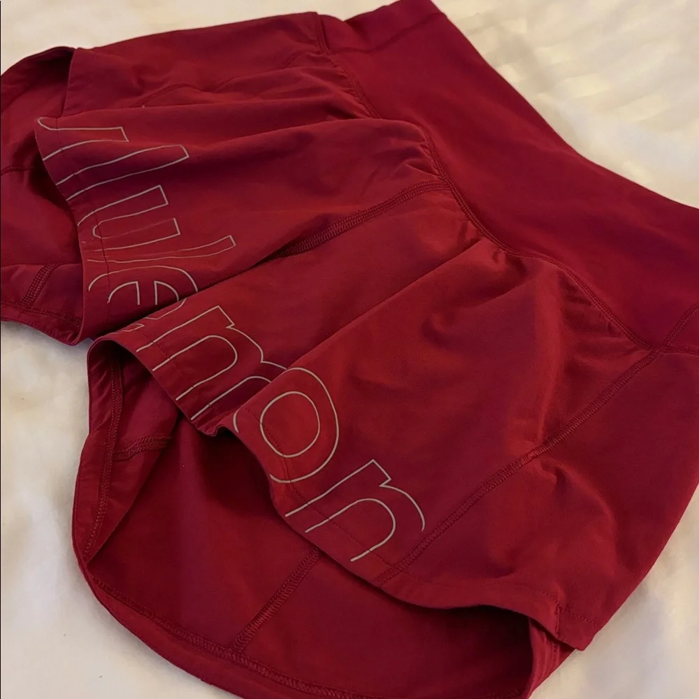 Lululemon Speed Up MR Shorts Lined graphic size 2 Pomegranate - Picture 3 of 8